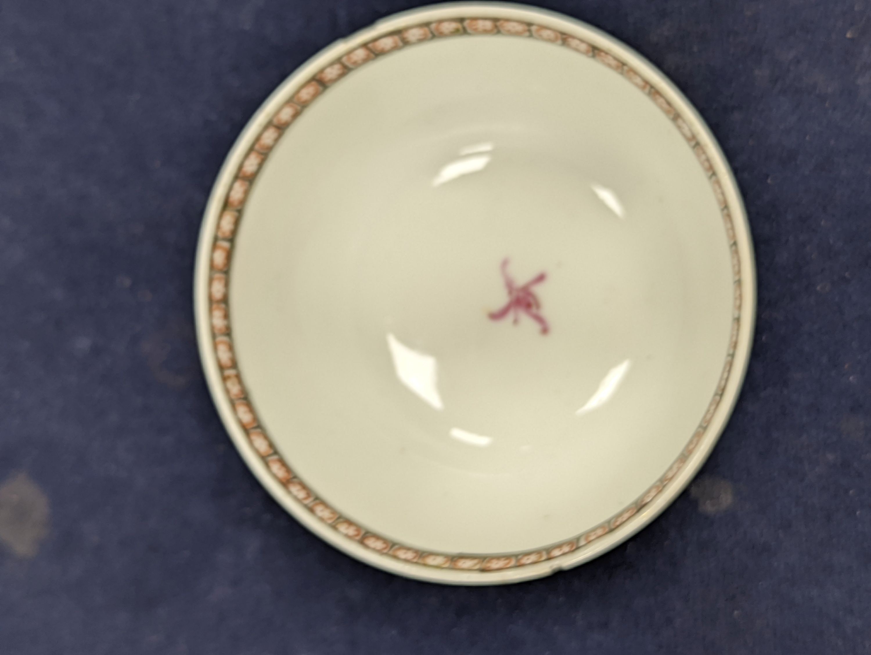 Three 18th century Chinese Export teabowls and saucers